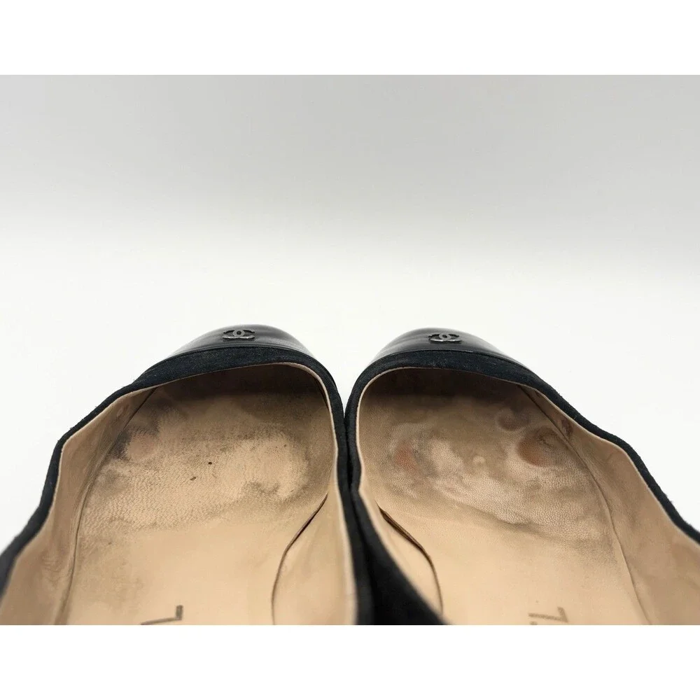 Chanel Black Suede Low Block Heels w CC Logo Cap Toe Accent Size EU 36
